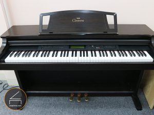 Yamaha CLP 711