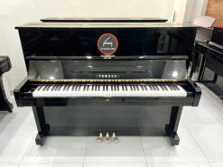 Yamaha U1F