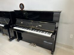 Yamaha U2H