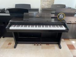 YAMAHA CLP 570 – An Piano