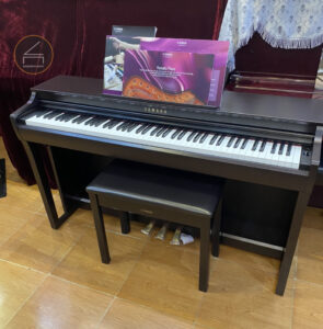 Yamaha CLP 725 (Mới 100%)