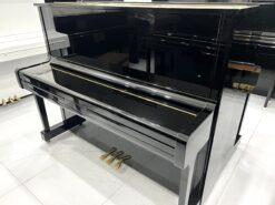 Yamaha U1A