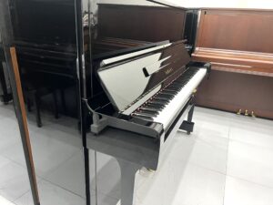 Yamaha U1A
