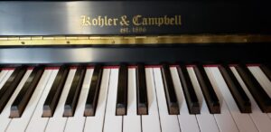 Piano Kohler & Campbell KMV47T