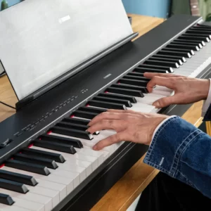 Yamaha p225