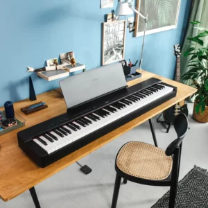 Yamaha p225