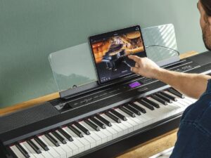 Yamaha P525