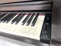 Yamaha CLP-735
