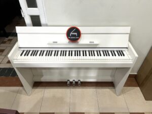 Yamaha YDP s52 wh
