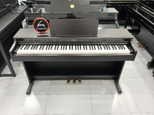 Yamaha YDP 164R