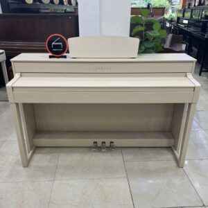 Yamaha CLP 535 WA