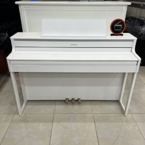 Roland HP 704 Wh