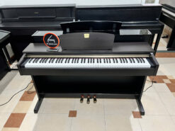 Yamaha CLP 320