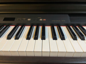 Yamaha CLP 511