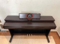 Korg C2200