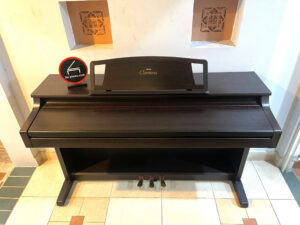 Yamaha CLP 511