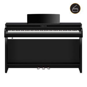 Yamaha CLP 825PE
